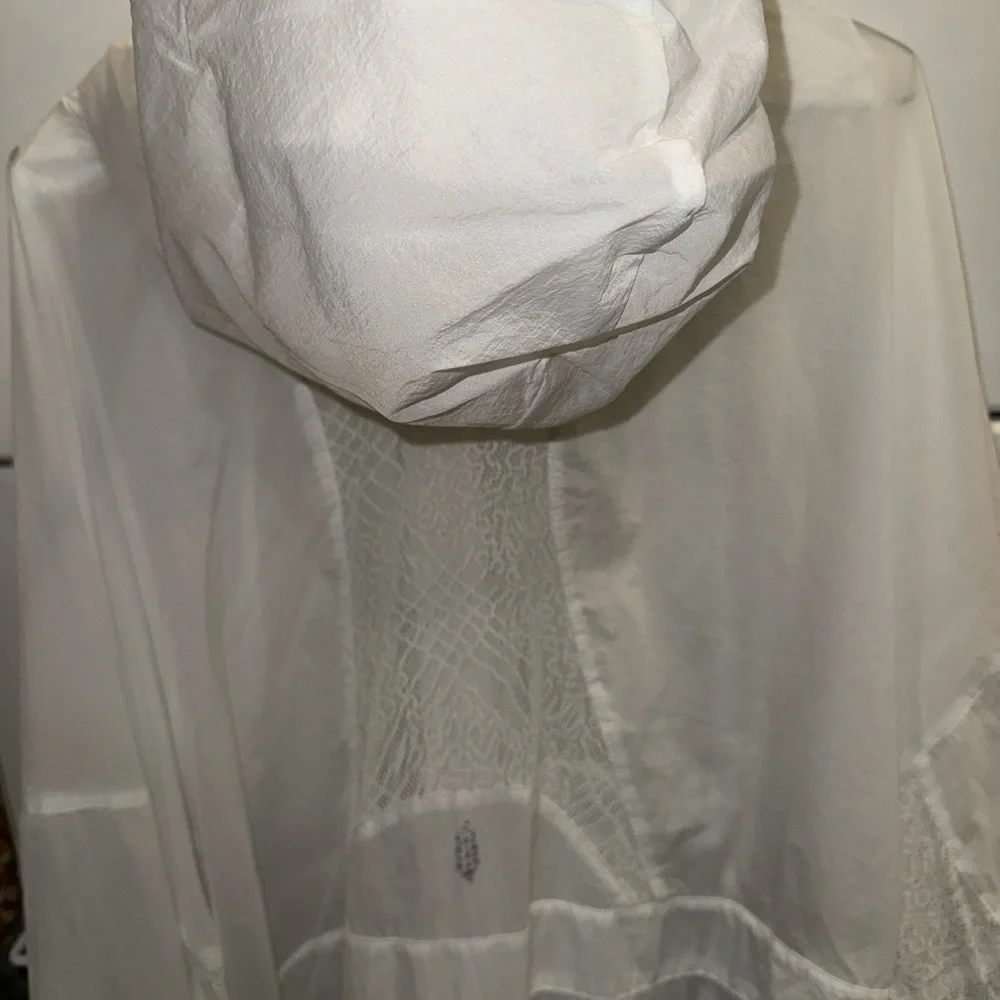 Free People Movement - Picture 5 of 6